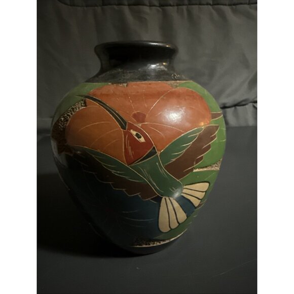 Celia Salazar Costa Rica Pura Vida Incised Vase 5.5” Hummingbird Iguana Turtle - Picture 5 of 16
